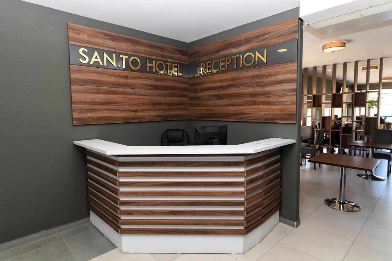 Hotel Santo