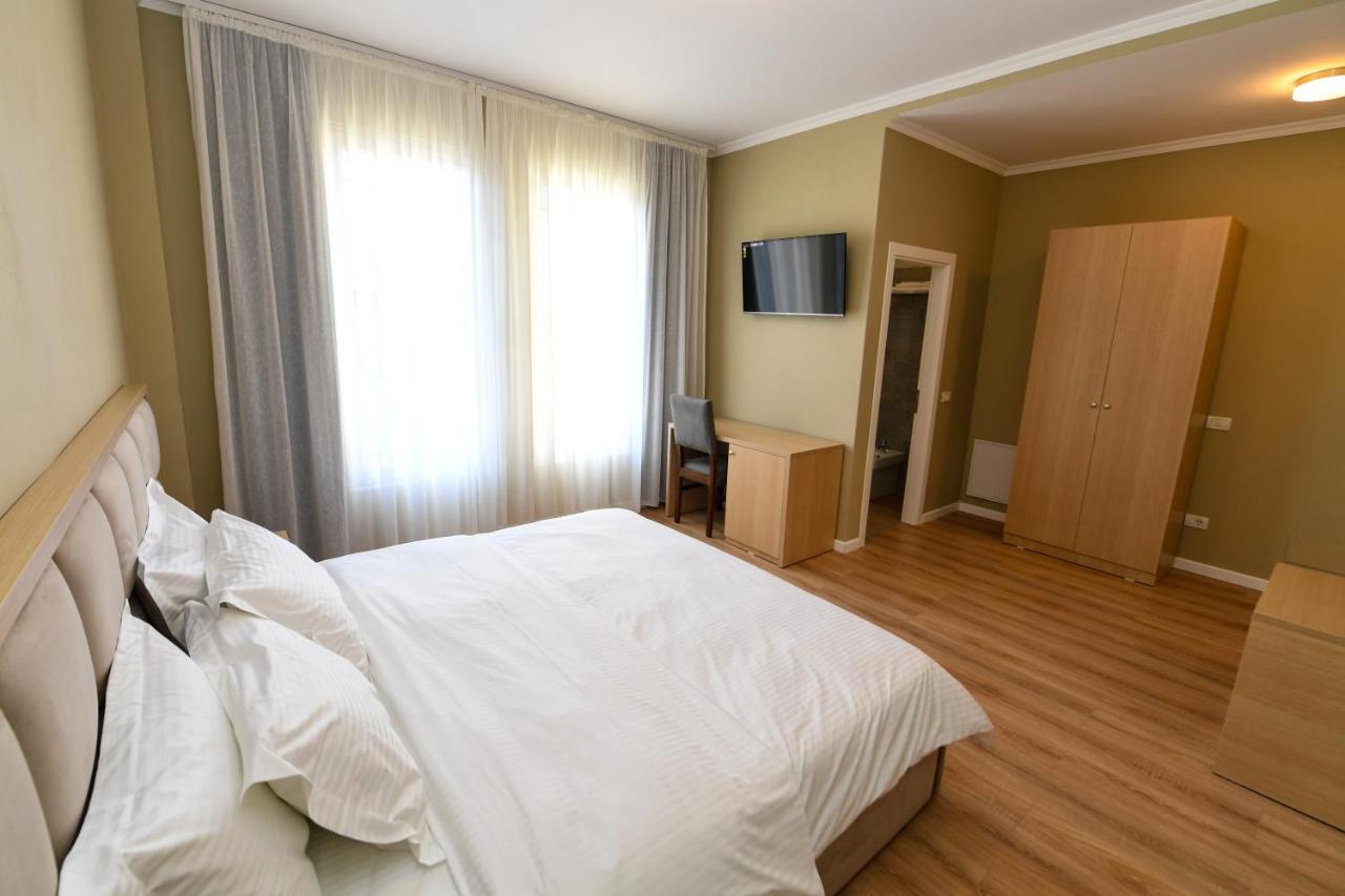 Santo Hotel Shkodër